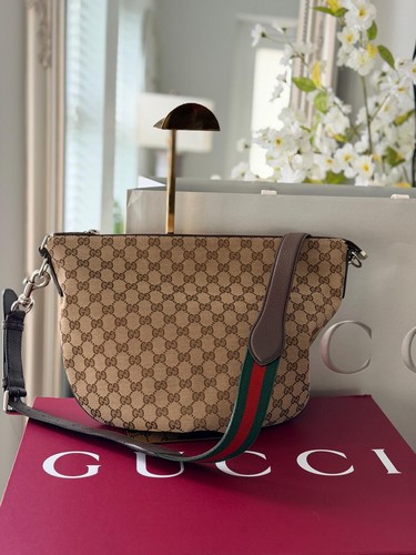 Gucci boho half moon - half,