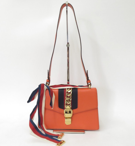 Authentic gucci sylvie - authentic, leather