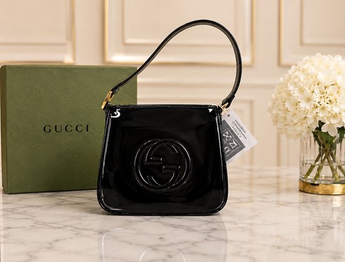 Authentic gucci black - authentic,